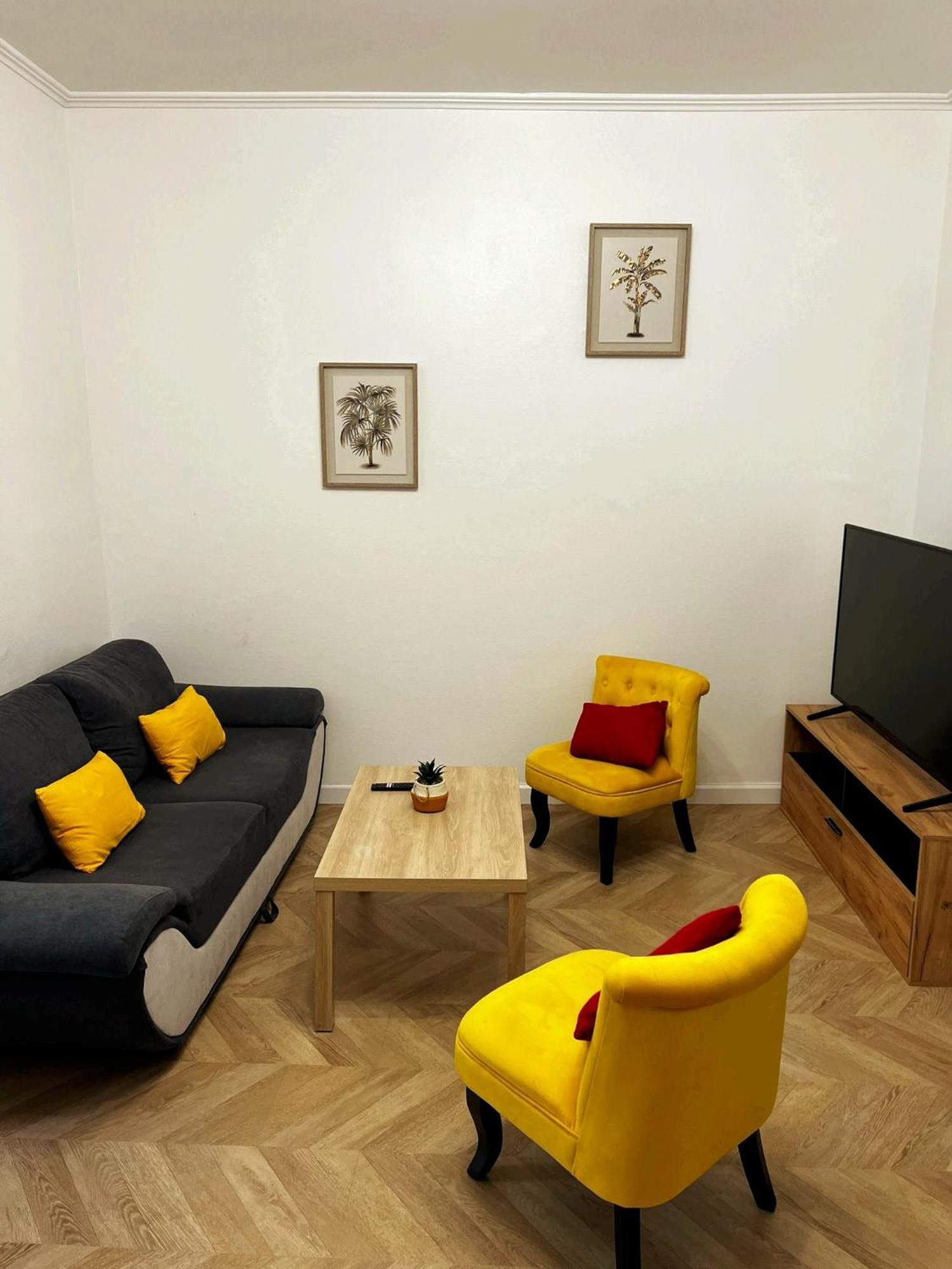 Appartement T2 Avec Terrasse Proche Cathedrale Bourges Exteriör bild